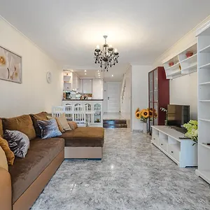 https://townhouse-parque-santiago-2.in-canary-islands.com